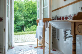 pils muiža viesnīca restorāns izmitināšana apartamenti istabas Polijā Mazury